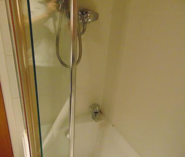 2 bedroom semi-detached house to rent - Photo 2