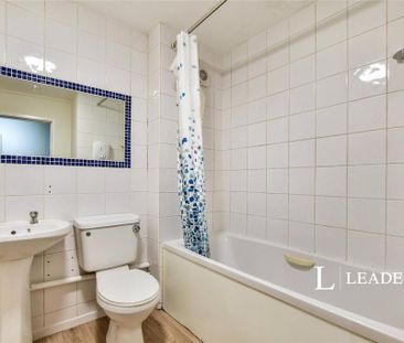 2 bedroom flat to rent - Photo 6