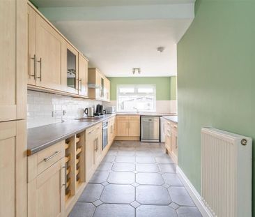 3 bedroom terraced house to rent - Photo 5