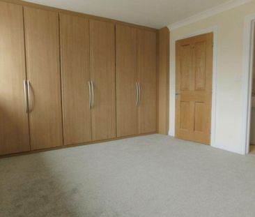 4 bedroom house to rent - Photo 2