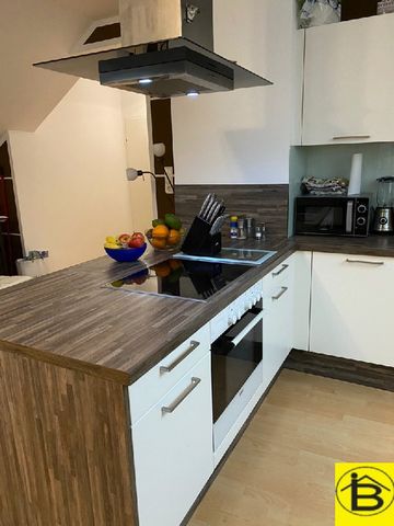 15380 Außergewöhnliche Innenstadtlage, neu renoviert, 5 Minuten zum Bahnhof, Altbau, Lift! - Photo 5
