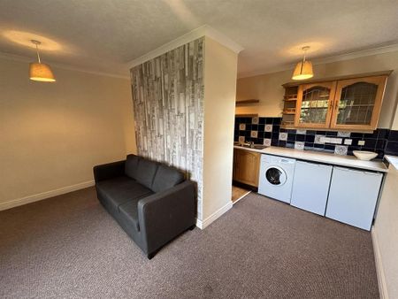 1 bedroom flat to rent - Photo 2