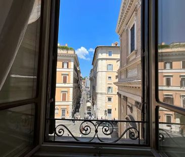 Via di SantAndrea delle Fratte, Rome, Lazio 00187 - Photo 4