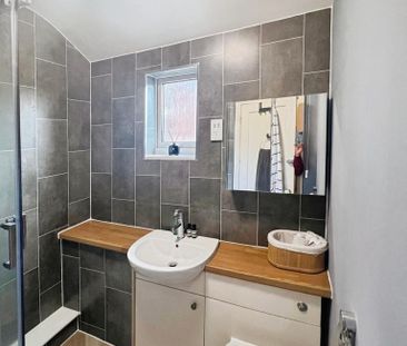 4 bedroom terraced house to rent - Photo 6