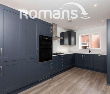 Saddle Row, Blackwater, Camberley, GU17 - Photo 1