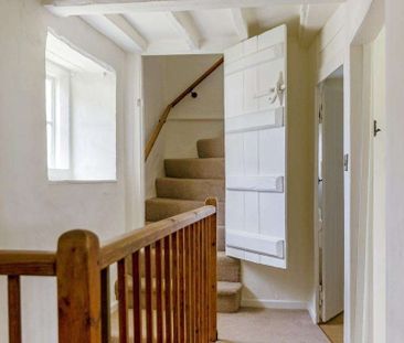 Semi-detached three bedroom property. - Photo 1