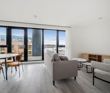 Flat to rent - Medway Street, Chatham, ME4 - Photo 4