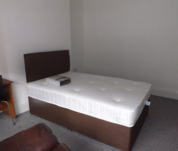 4 bedroom house to rent - Photo 6