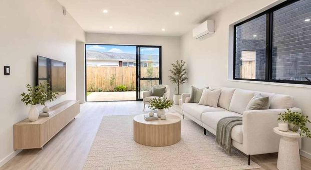 Brand New 4-Bedroom Home in Prime Pakuranga Lo... - Photo 1