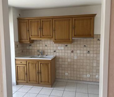 Location Appartement 3 pièces 72m² RUMILLY 74150 - Photo 3
