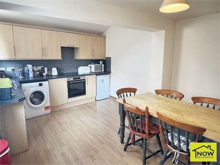 2 bedroom detached house to rent - Photo 4