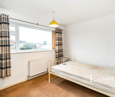 4 bedroom house to rent Southwood Road, Hayling Island, Hampshire, ... - Photo 4