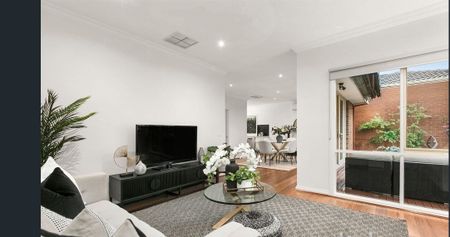 3/9 Weir Street, Balwyn - Photo 3