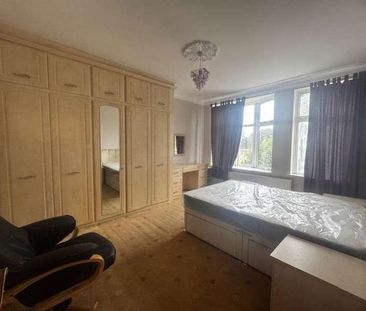 Park Avenue, Ilford, IG1 - Photo 5