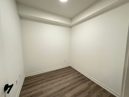 For Lease - 8 Interchange Way Unit# 2111, Vaughan, Ontario - Photo 5