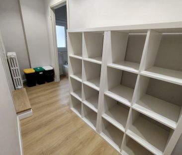 Private Room with Window Facing the Street –Viale Gramsci - Photo 3