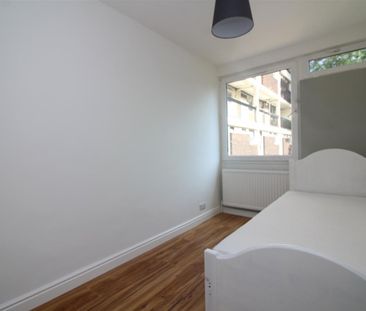 3 Bedroom Flat To Let - Photo 4