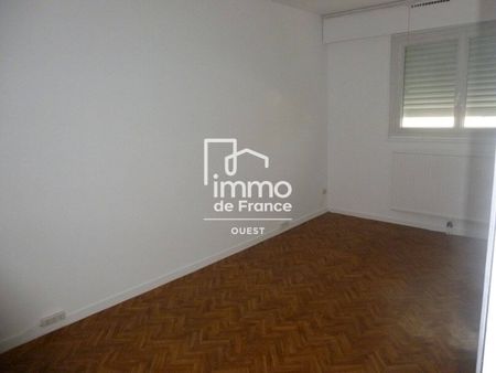 Location appartement 4 pièces 82.42 m² à La Roche-sur-Yon (85000) - Photo 3