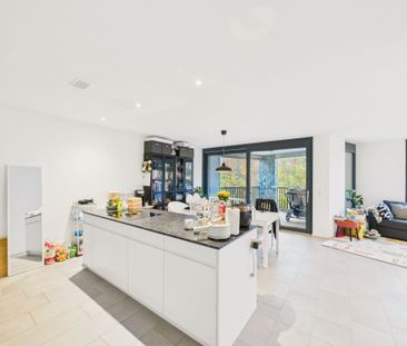 Unique 2.5-room apartment in Zurich with balcony and garage - Foto 1