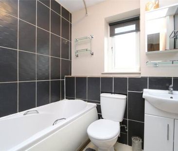 3 bedroom end of terrace house to rent - Photo 6