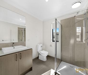 For Lease - Modern Living in the Heart of Mambourin - Photo 6