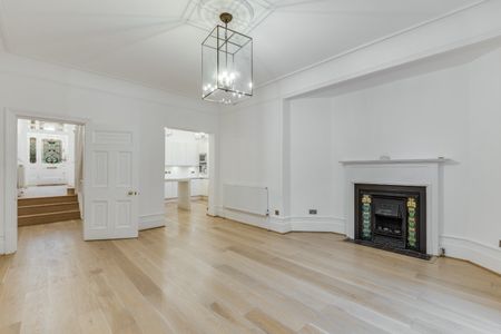 Glenmore Road, Belsize Park, London, NW3 4DA - Photo 2