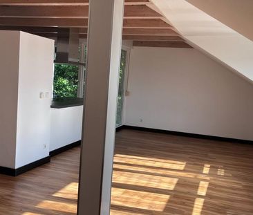 Großartige DG-Wohnung. Balkon. Dachterrasse.Spektakuläre Aussicht - Photo 2