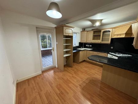 2 bedroom semi-detached house to rent - Photo 4