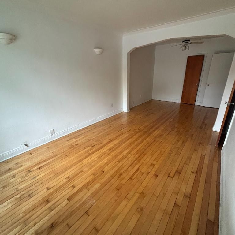 Beau 3-1/2 rénové, 1750 Springland, Ville-Émard, H4E 2E3, 1200 $/mois - Photo 1