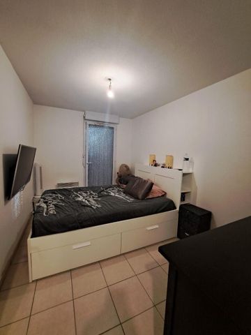 location Appartement T2 DE 42.69m² À L'ISLE D'ABEAU - Photo 3