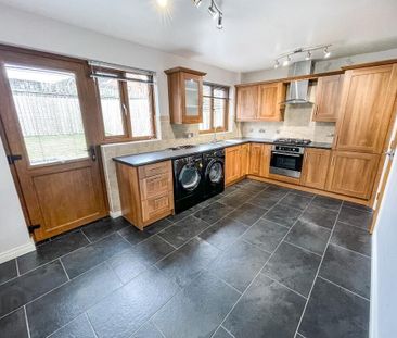 118 Glenwood Court, Lisburn, BT28 3WD - Photo 4