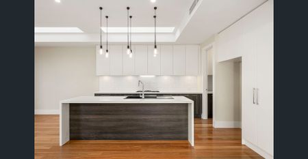 Elegant & Stylish! - Photo 4