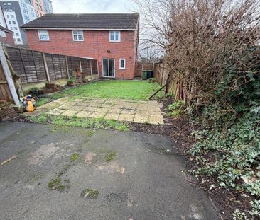 2 bedroom end of terrace house to rent - Photo 5