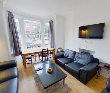 Estcourt Avenue, Headingley - Photo 1