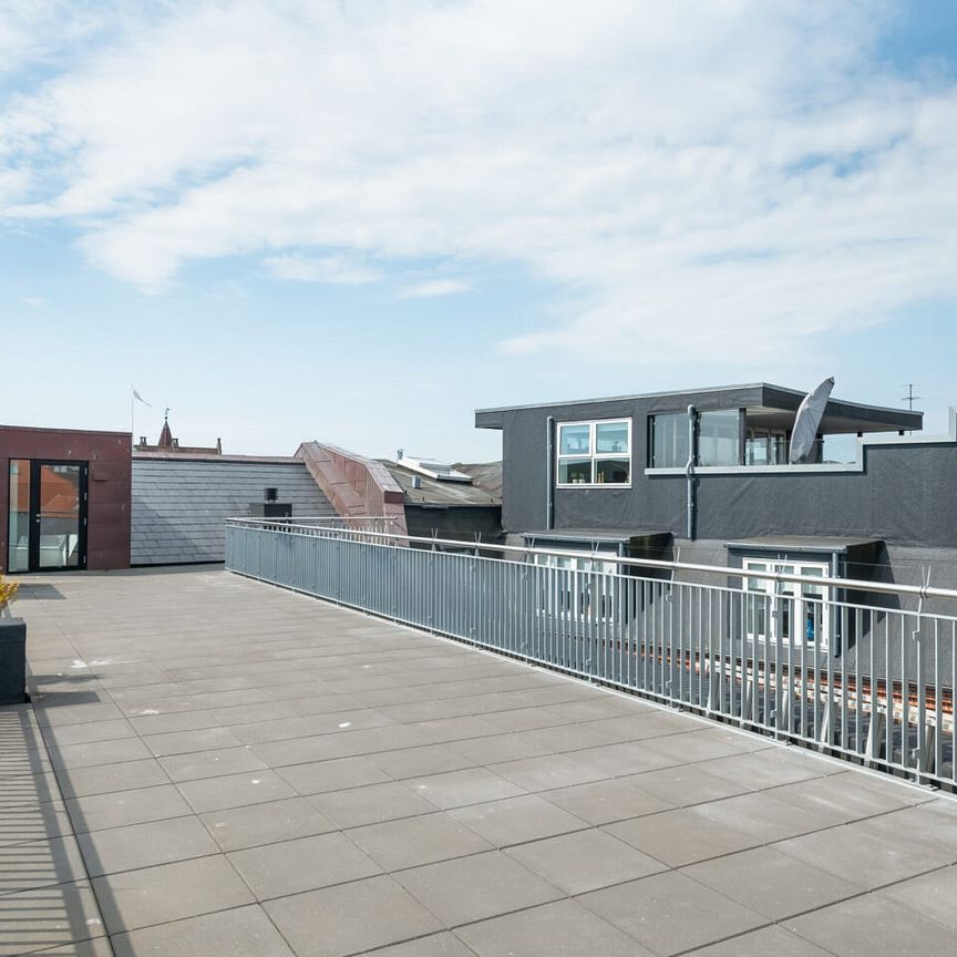 Furnished apartment with balcony in Aalborg City - Photo 1