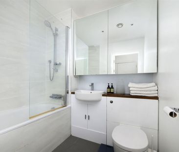 2 bedroom flat - Photo 6
