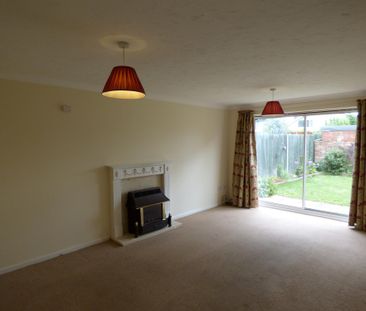 2 bedroom house to rent The Drift, Great Cornard, Sudbury, CO10 - Photo 1