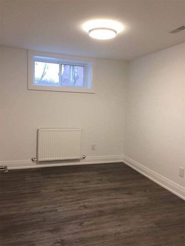 For Lease - 340 Kenilworth Avenue Unit# C, Toronto, Ontario - Photo 2