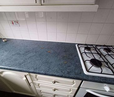 Brussels Way, Luton, LU3 - Photo 2