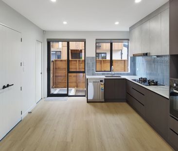 Burswood - 3 Bedrooms with 2.5 Bathrooms - Photo 5
