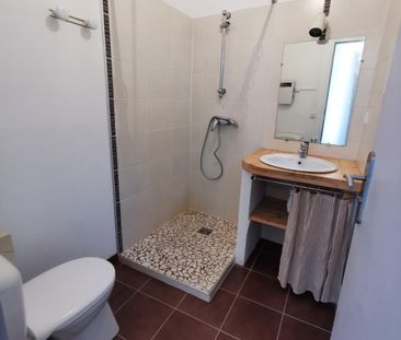 Sur la commune de LAVILLEDIEU (07) une maison de village de type 2 ... - Photo 3