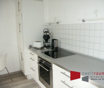 Wüste, modern möblierte Dachgeschosswohnung, fußnah zur City gelegen. - Photo 4