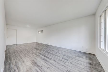 For Lease - 3 Annaree Drive Unit# Main, Toronto, Ontario - Photo 4