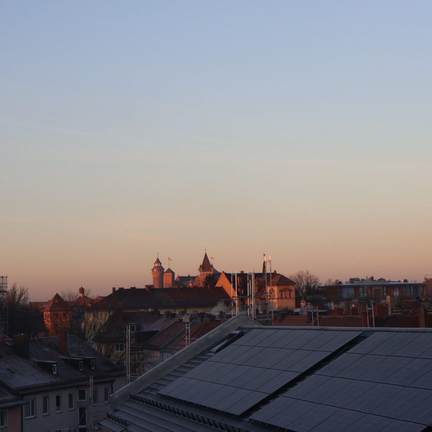 Exklusive 3,5-Zi. DG-Wohnung Nürnberg-Maxfeld | Erstbezug - Photo 1