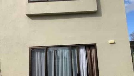 Convenient small townhouse - Photo 3