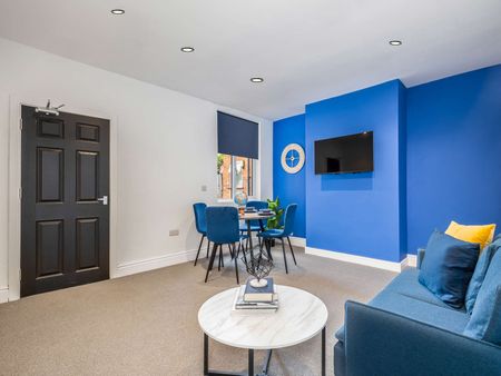 Hinckley HMO in a great location! - Photo 5