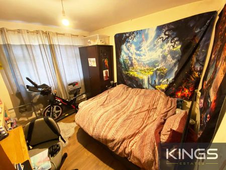 5 bedroom semi-detached house to rent - Photo 3