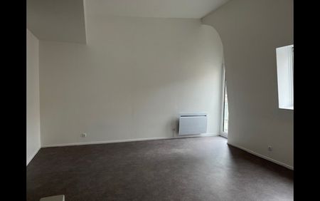 Location Appartement 4 pièces 82 m² La Châtre - Photo 3