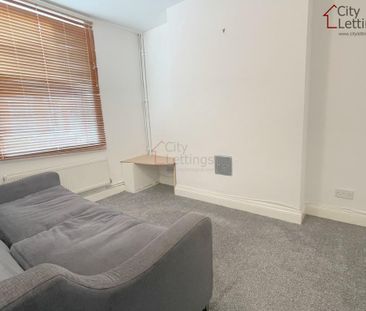 3 bedroom terraced house to rent - Photo 4