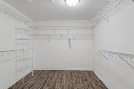 For Lease - 624 Superior Drive, London North, Ontario - Photo 2